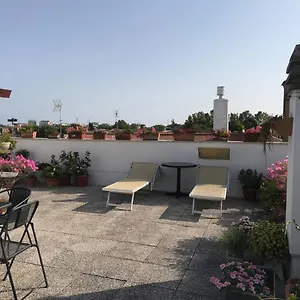 Rooftop51 Frühstückspension Rimini